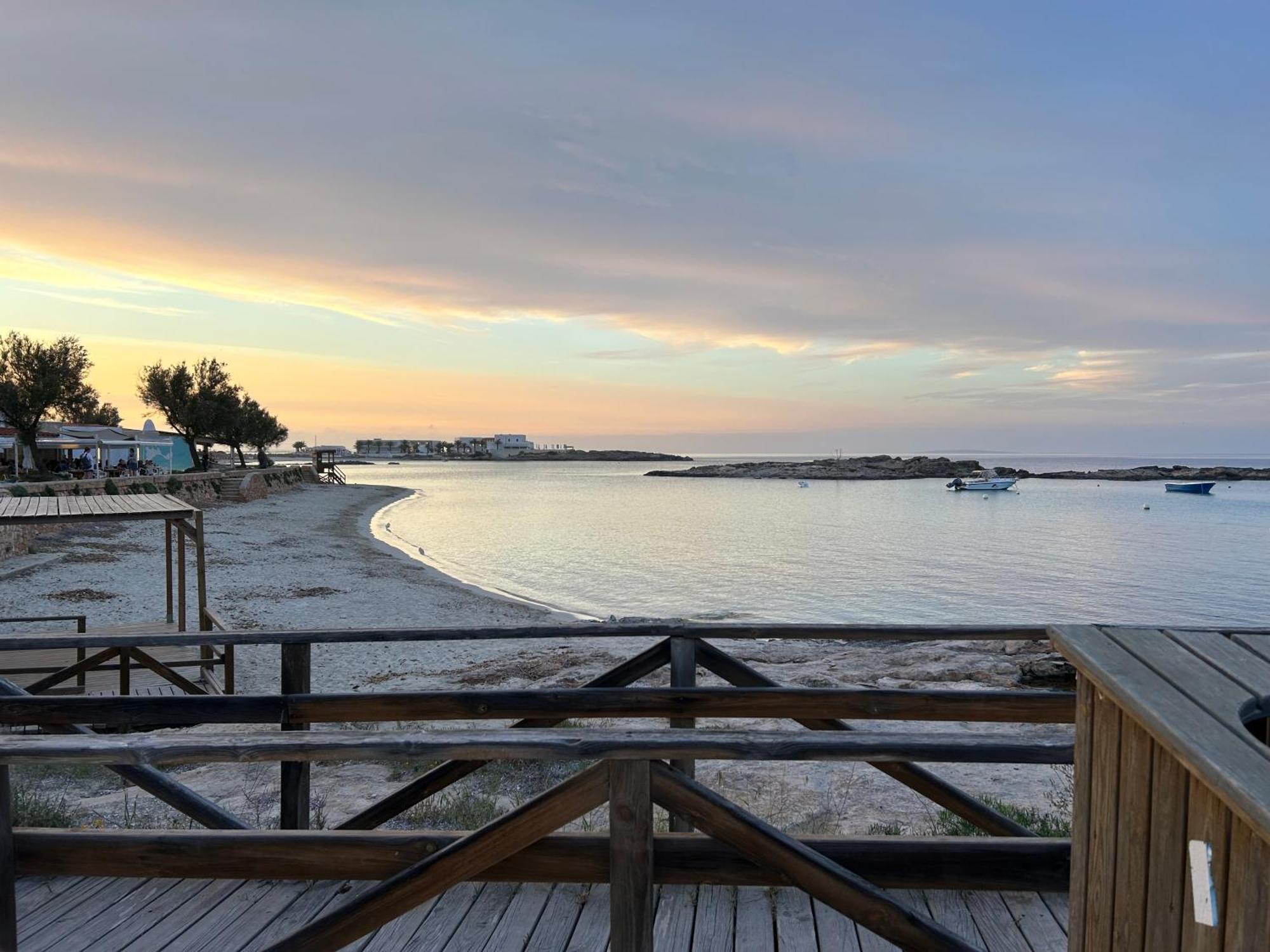 Es Pujols Vista Mare Lägenhet Exteriör bild
