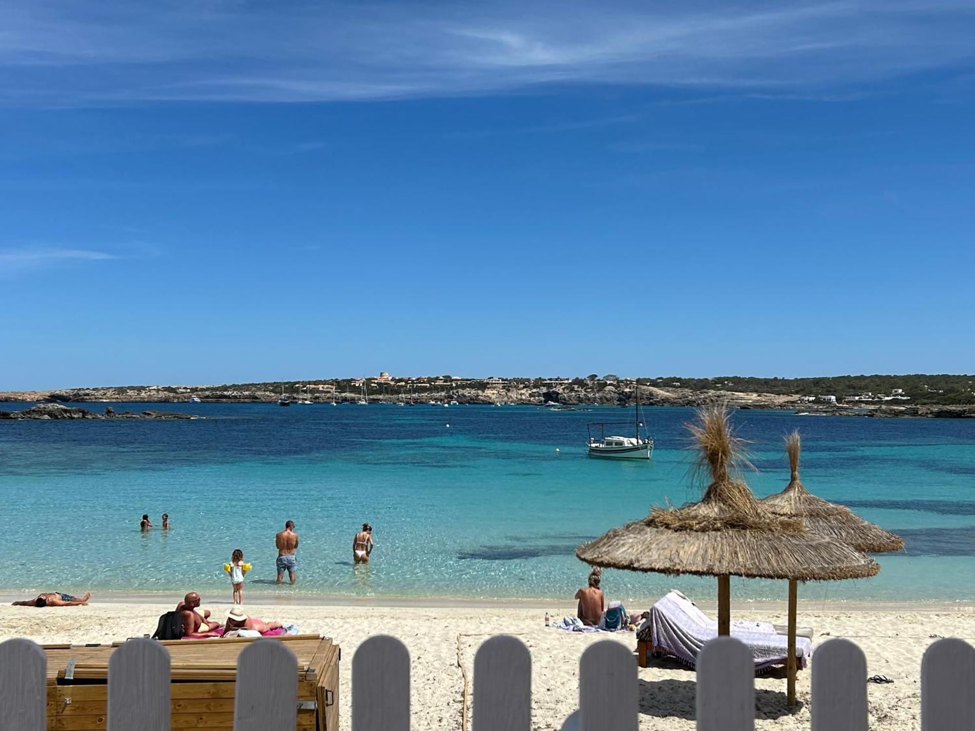 Es Pujols Vista Mare Lägenhet Exteriör bild